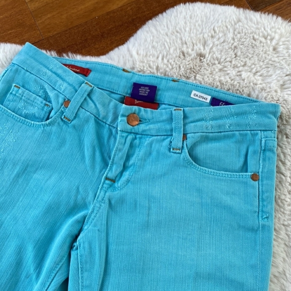 💙Vigoss Turquoise Jeans💙 - Picture 2 of 7